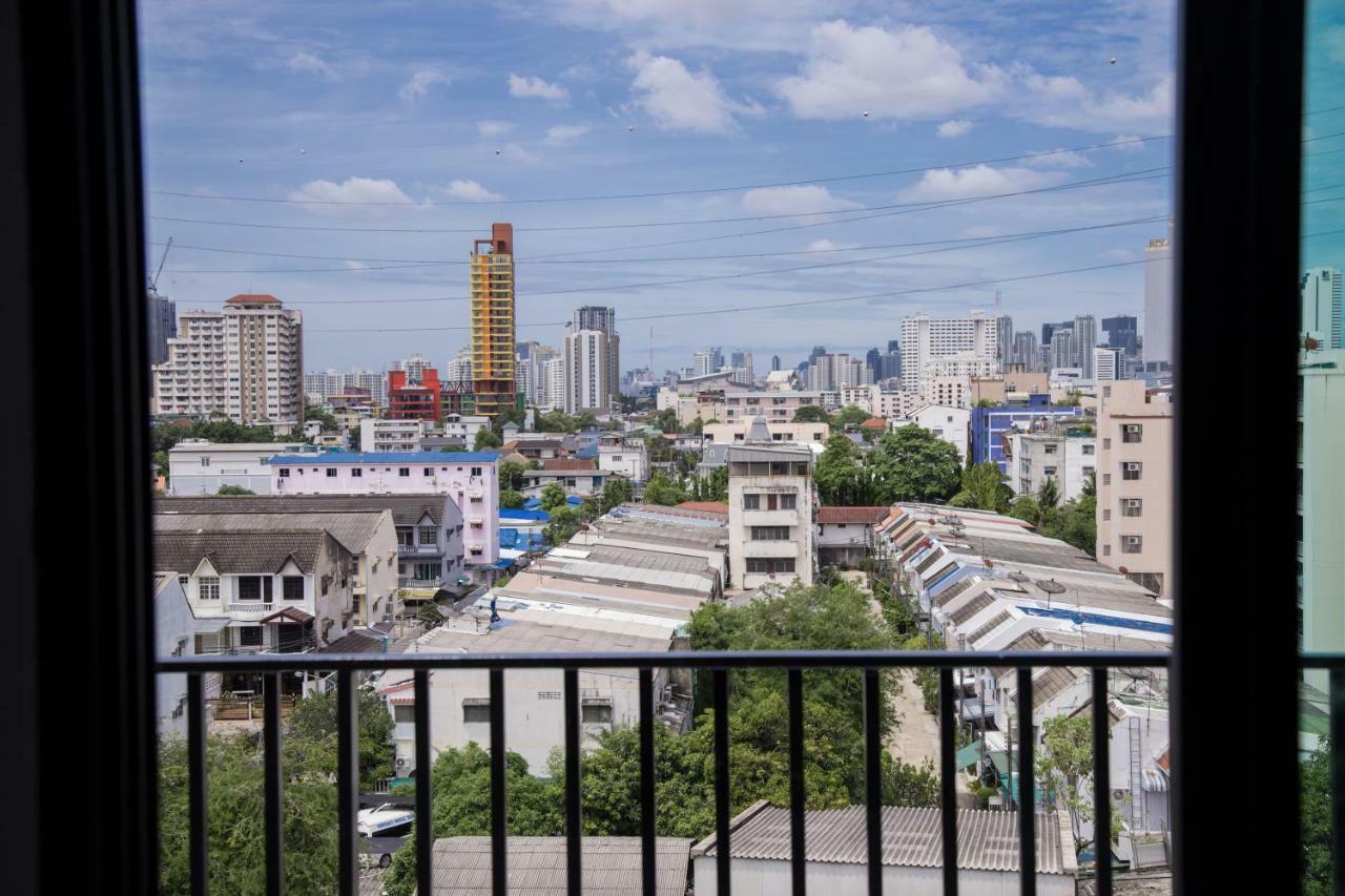 Hallton Hotel Bangkok Exterior photo